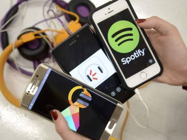 China se ha destacado por su piratería, pero los grandes sellos discográficos y gigantes como Apple han hecho avances importantes en la nación más poblada del mundo.