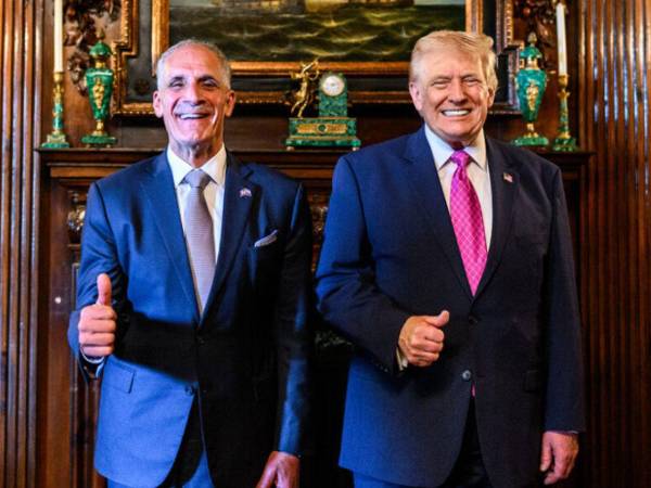 Trump y Asfura hablan en Miami sobre comercio e inversión entre EE UU y Honduras.