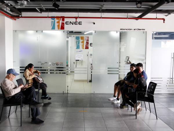 El subsidio eléctrico fue focalizado a clientes que viven en condiciones de pobreza y, por ende, se redujo el número de beneficiarios