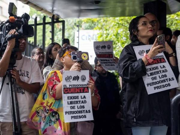 Un total de 23 periodistas y trabajadores de la prensa permanecen privados de libertad.