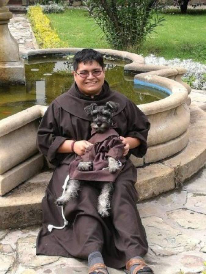 Conoce a 'Fray Bigotón', el perro franciscano de Bolivia