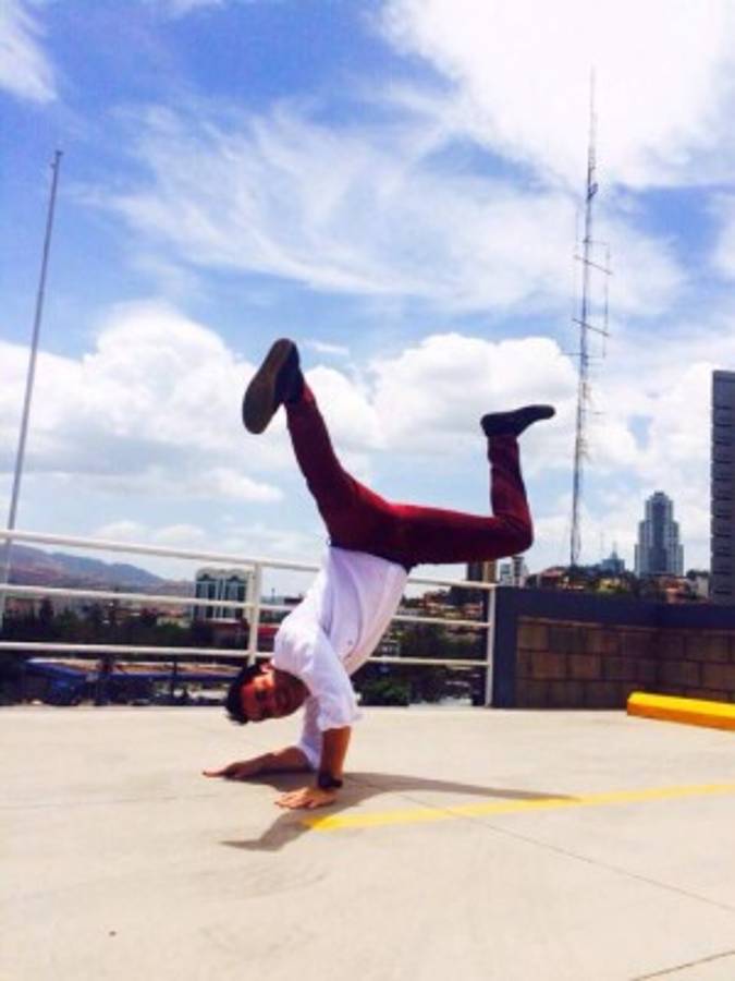 Lo que toda fan quiere saber sobre Kenneth Melhado