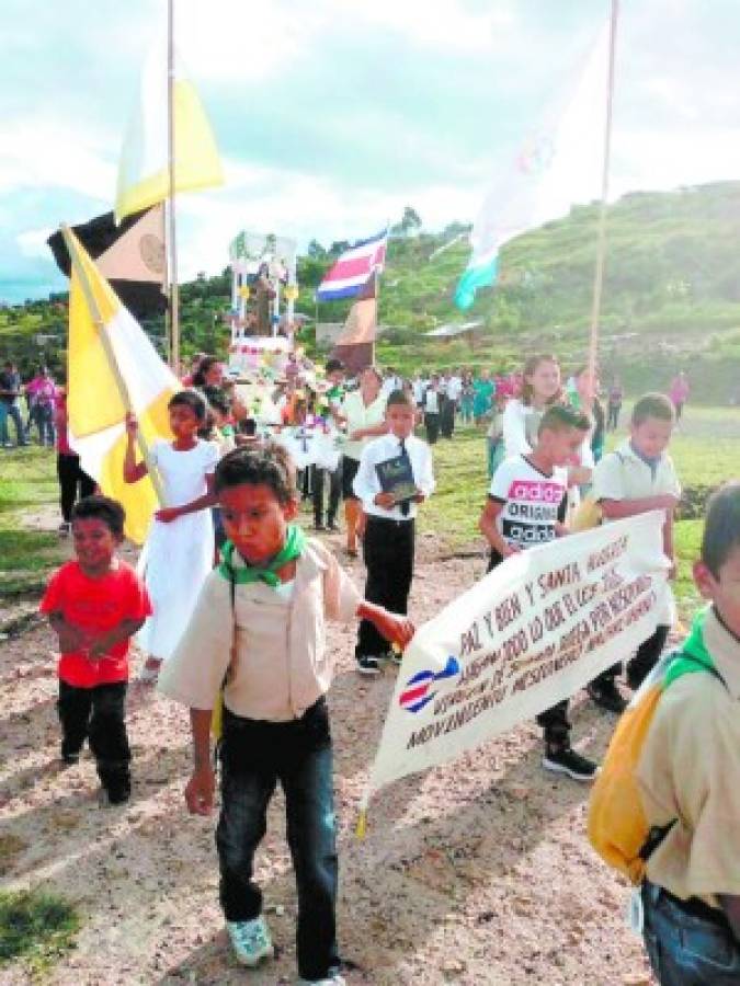 Realizan en Coamayüela un acto dde clamor de paz y respeto por Honduras