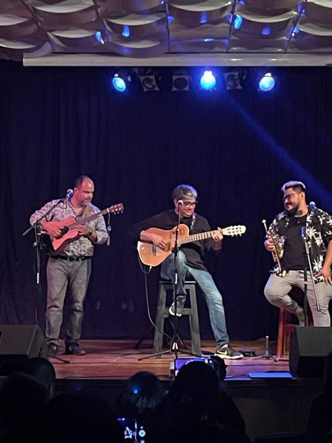 Para el mes de agosto, Amuleto pretende llevar esta propuesta musical a México.