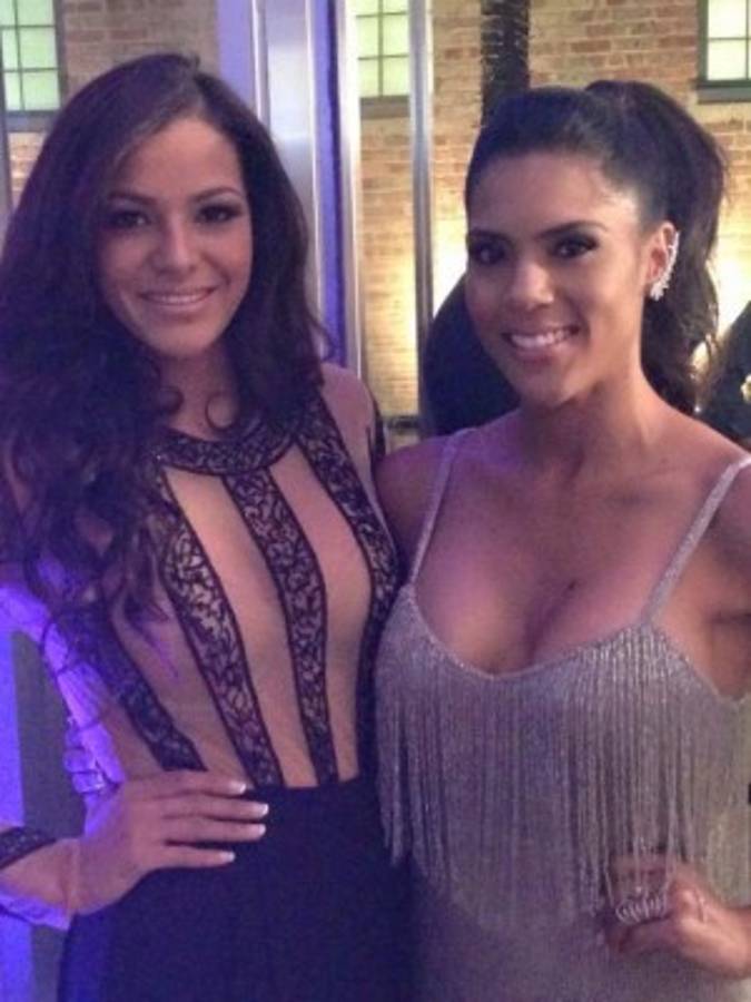 Nathalia Casco se luce en la alfombra de People en Español