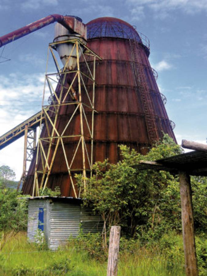 Congreso Nacional burla la ley al donar maquinaria y chatarra del ICF