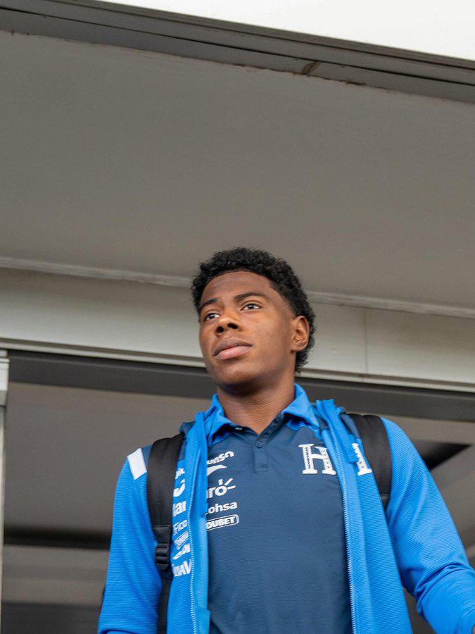 ¡Sorpresas! El 11 titular con el que debutaría José Molina al frente de Honduras ante Perú