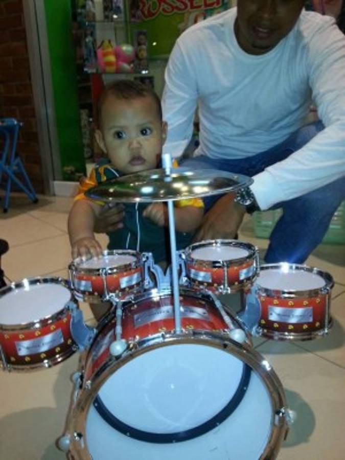 Hondureño de solo dos años canta ''Hossana'' y se hace viral