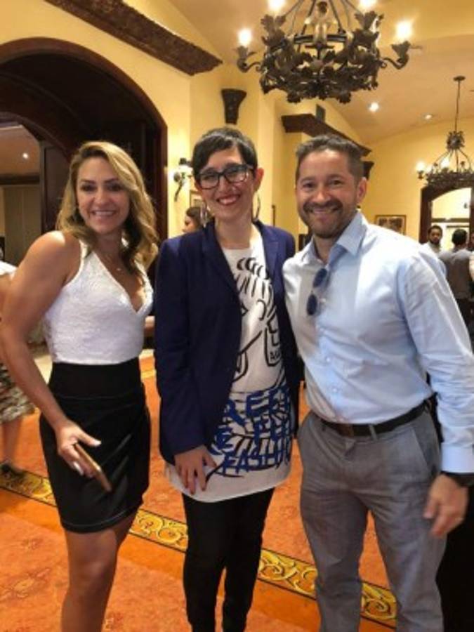 Cita empresarial para conocer las nuevas tendencias en negocios y ventas