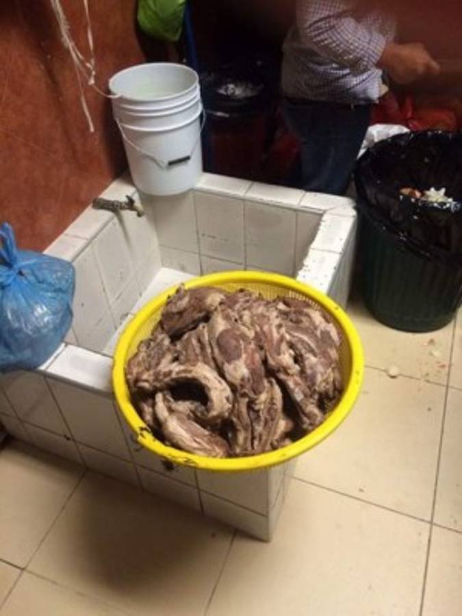 Operación Tifón III: Comida vencida y prácticas insalubres detectan en restaurantes en Tegucigalpa
