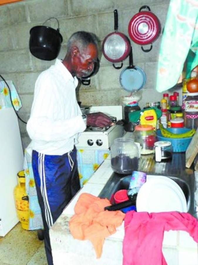 'Nico”, la voz garífuna que se robó el cariño de los olanchanos