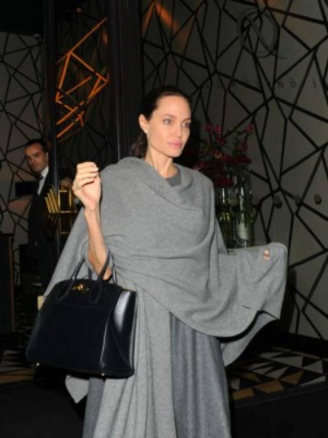 Angelina Jolie vuelve a sorprender por su extrema delgadez