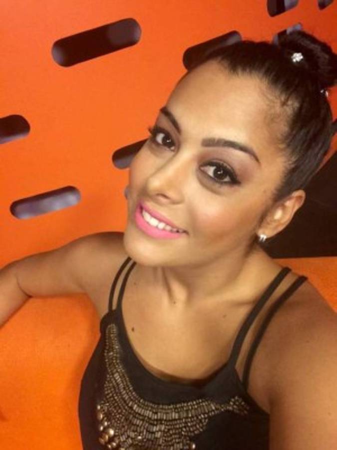 La modelo Larissa Riquelme se compromete