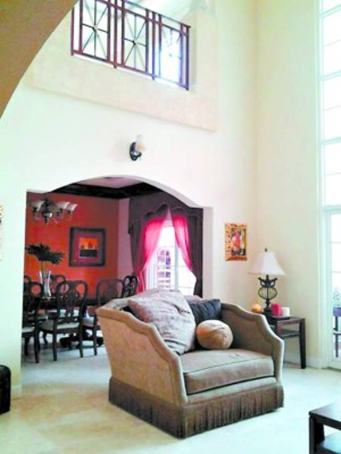 Honduras: Juzgado ordena 'cacería” a toda la fortuna de Mario Zelaya