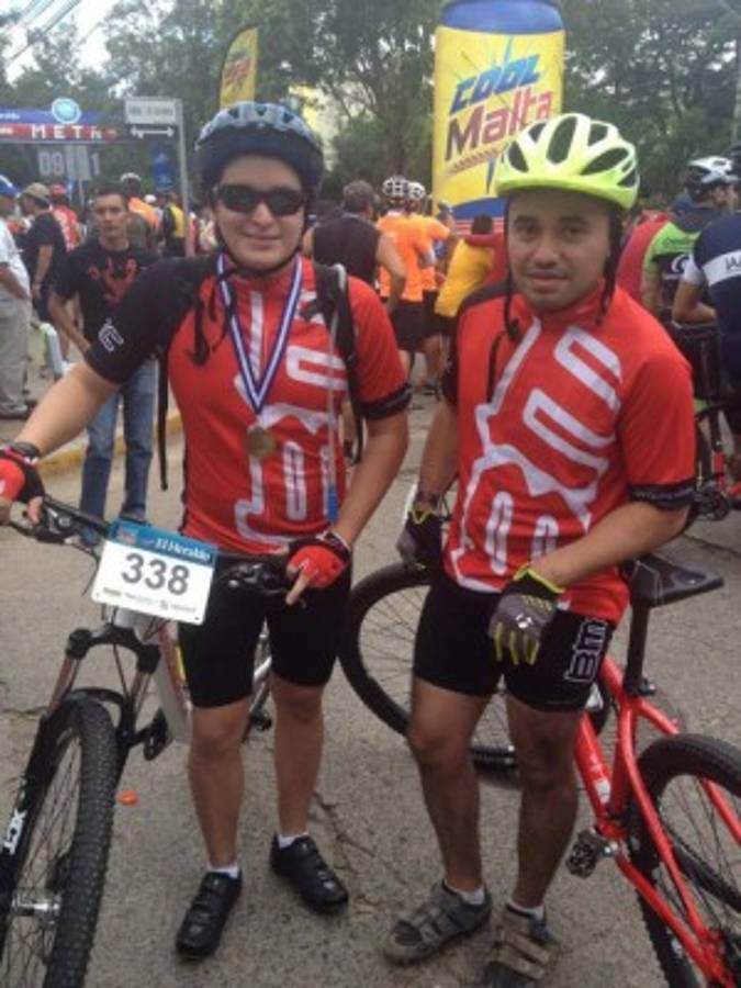 Desde los 'Correcaminos' hasta los 'Donde Mando', los equipos de la Cuarta Vuelta Ciclística