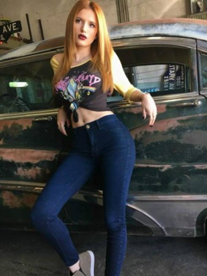 Bella Thorne enciende las redes con foto sin ropa