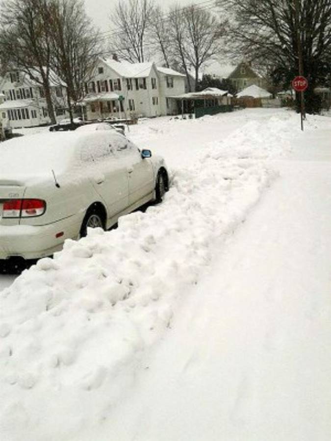 Así viven la nevada los migrantes hondureños en Estados Unidos