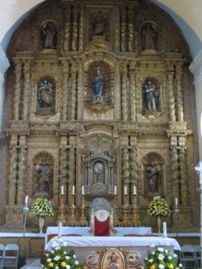 Urge restaurar el 60 por ciento de los retablos de Comayagua