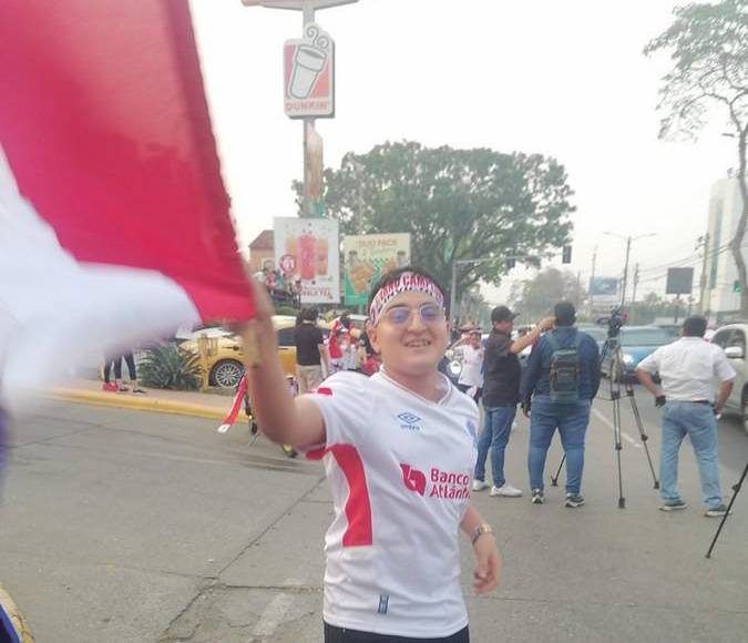 La alegría de la afición olimpista tras conseguir la 38 en el Yankel Rosenthal