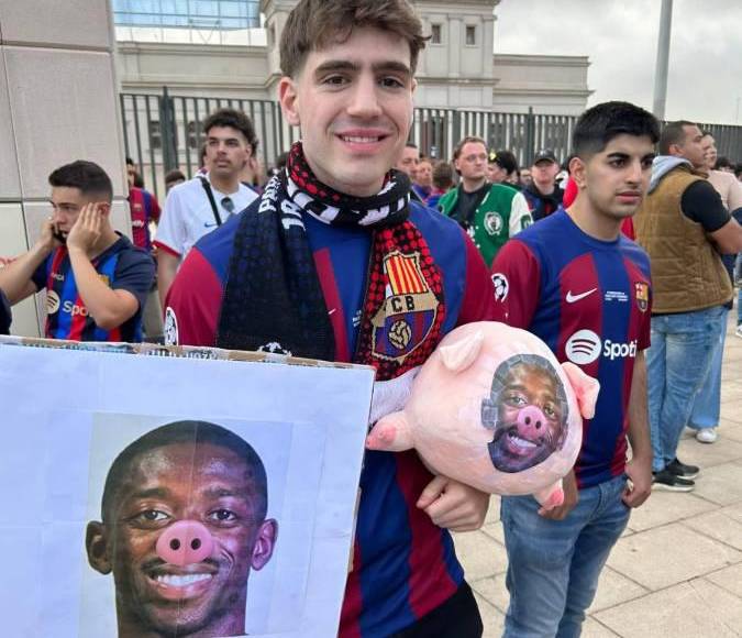 Atacan bus del Barcelona y ambiente hostil para Dembélé