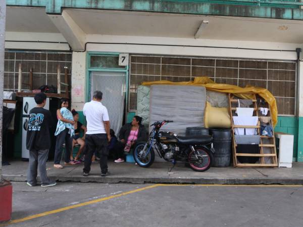 Más de 130 personas aún permanecen a la espera de respuestas de las autoridades municipales ante ola de destrozos