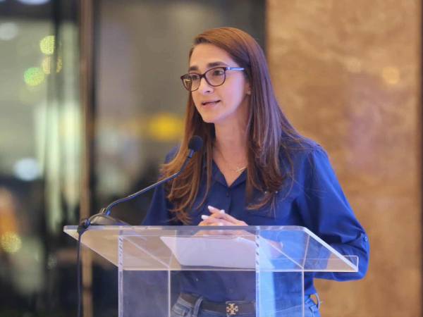 Banpaís abrió sus agencias como puntos de inscripción para la Vuelta Ciclística, uniendo deporte, familia y solidaridad en Honduras.