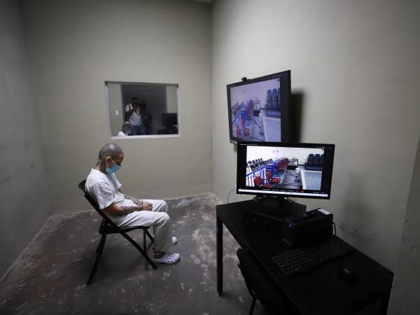 Los pandilleros participan de audiencias virtuales, ya que hay una orden que no puedan salir de la prisión, ni para seguimiento de su proceso judicial.