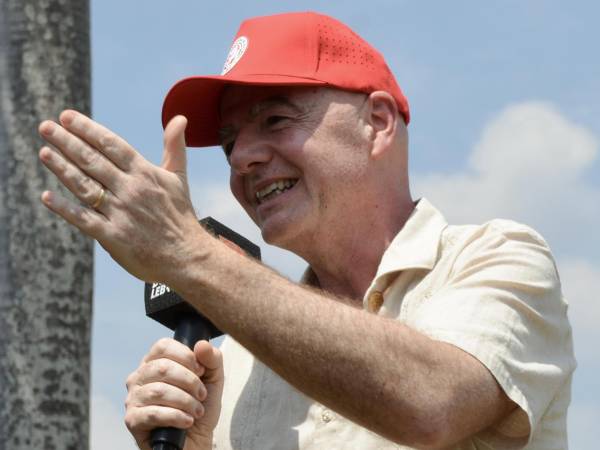 Infantino envió sus condolencias a las familias de las víctimas y apoyo a los damnificados.