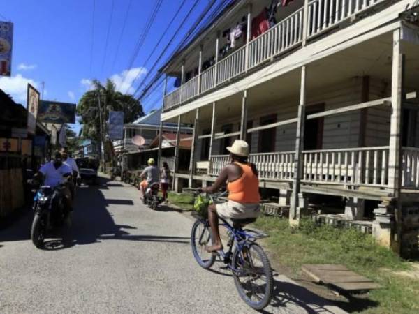 Aunque el proyecto de pavimentación amigable se realizo en la isla caribeña de apenas 11 kilómetros de longitud, expertos aseguran que replicarlo en el resto del país traería beneficios ambientales y a largo plazo.