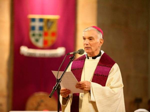 Muere el obispo Guido Plante.