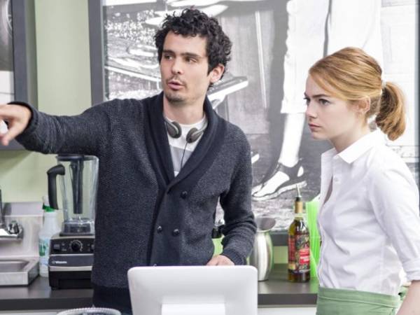 Damien Chazelle dando instrucciones a la protagonista de La La Land, Emma Stone (Foto: Agencias / EL HERALDO Honduras / Especiales EL HERALDO)