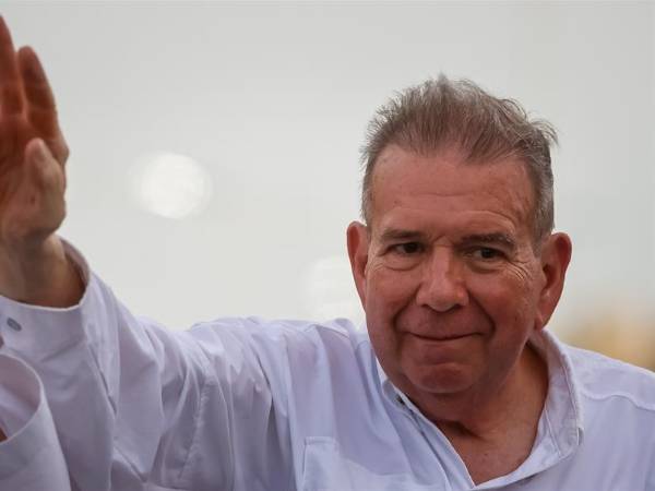 González expresó su intención de regresar a Venezuela para ser investido como presidente.