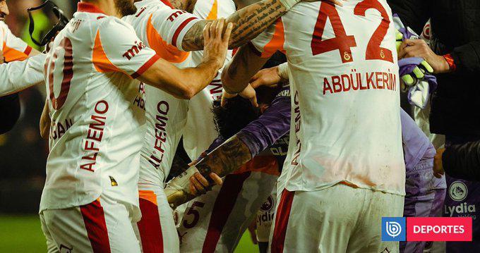 14 futbolistas han sido detenidos y un exvicepresidente; razón por la que son investigados