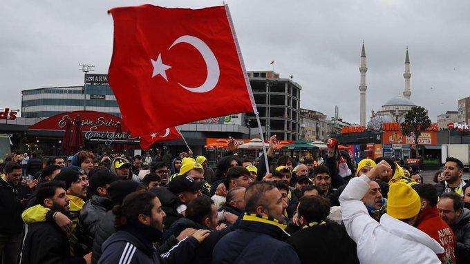 14 futbolistas han sido detenidos y un exvicepresidente; razón por la que son investigados