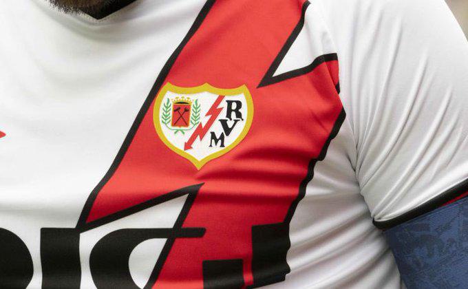 Equipo de LaLiga de España suspende entrenamiento por robos en los vestuarios