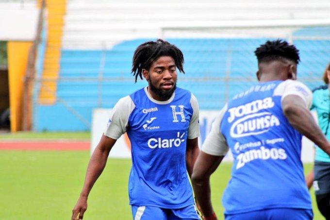 ¡Sorpresas! El 11 titular con el que debutaría José Molina al frente de Honduras ante Perú