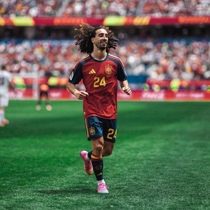Marc Cucurella cumple promesa después de ganar el Mundial 2026 con la selección de España