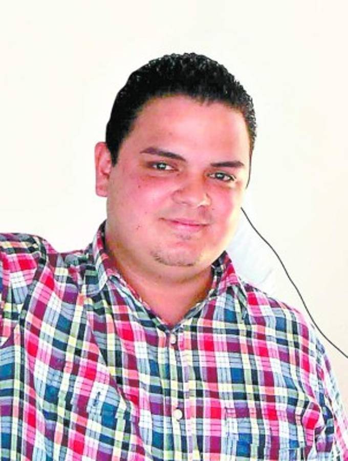 Esdras Amado López y Jorge Jiménez se acusan de delincuentes