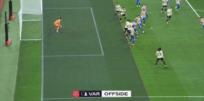 Batalla campal, humillación a Yamal y la pesadilla del Barcelona ante Atlético de Madrid en Copa del Rey