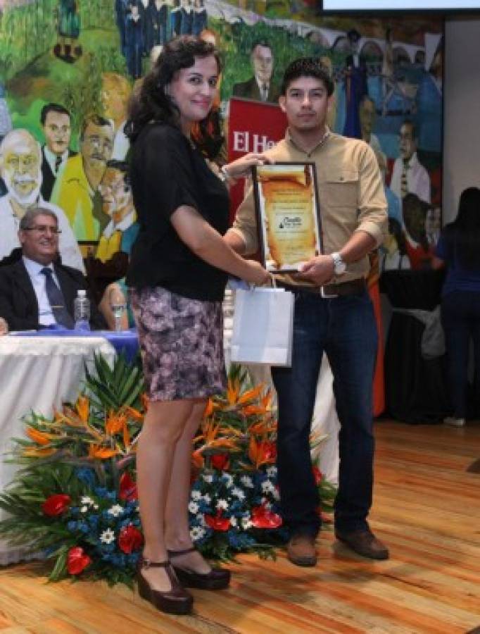 Ernesto Bondy y Gracia Mercado son los ganadores del Concurso de Cuentos Cortos de EL HERALDO