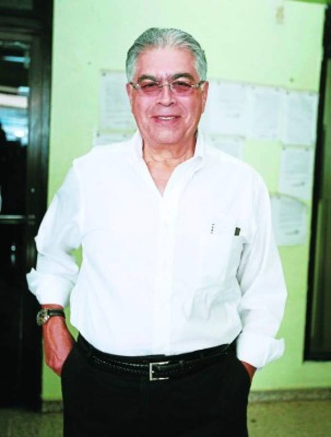 Roberto Ramón Castillo: Callejas está cada día mejor de salud