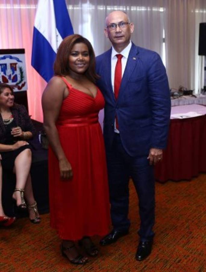 Elevan copas en el 173 aniversario de independencia de República Dominicana