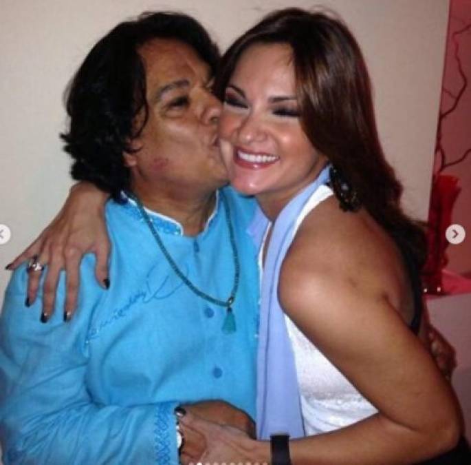 FOTOS: Mariana Seoane rinde homenaje a Juan Gabriel en su cumpleaños