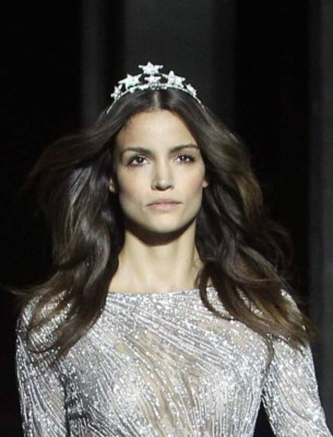 La alta costura seduce con propuestas extravagantes