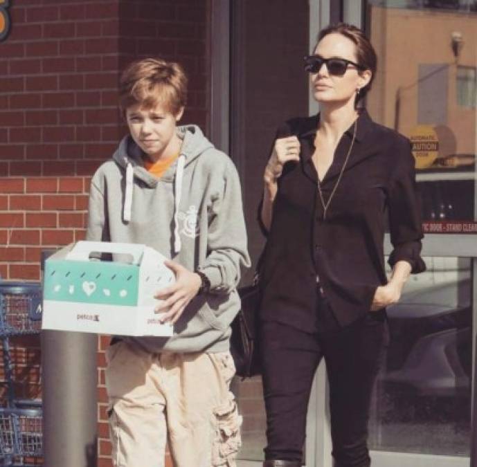 Así celebró Shiloh Pitt sus 15 años junto a Brad y Angelina  