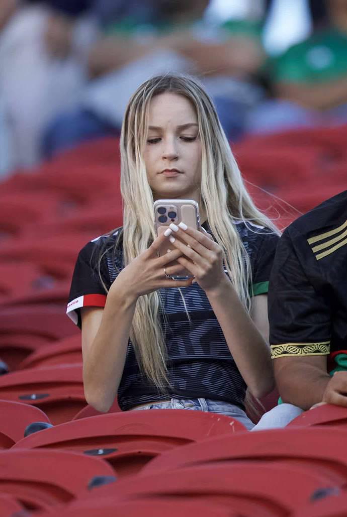 México vs Honduras por Copa Oro se llena de lindas chicas en el Levi's Stadium