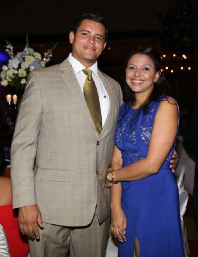 Eduardo Sierra y Yasmín Álvarez ya son esposos ante Dios