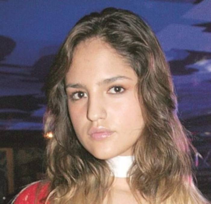 ¿Efecto de las cirugías? El asombroso antes y después de Eiza González