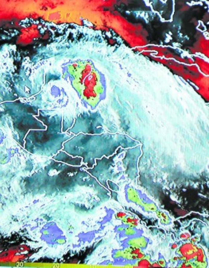 Bajarán las lluvias, pero ingresará otra onda tropical a Honduras