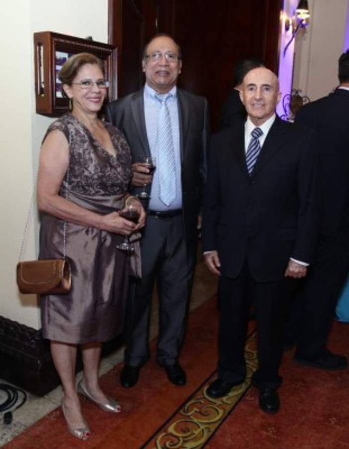 Kilvett Bertrand y María José Vides unieron sus vidas